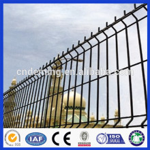 DM Galvanized Triangle Bending Fence